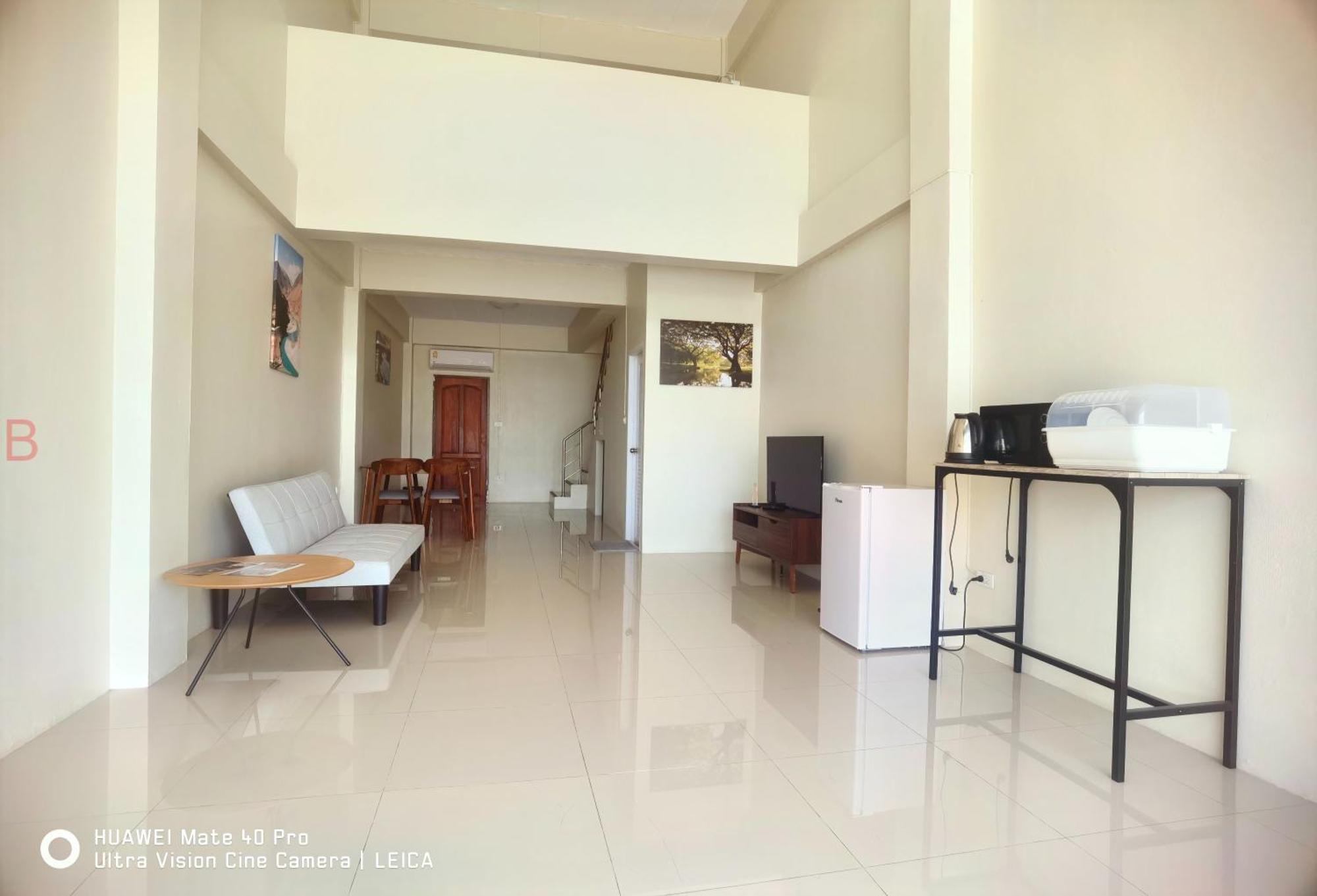 Yyk Hostel 24H Ban Khlong Krang Екстериор снимка