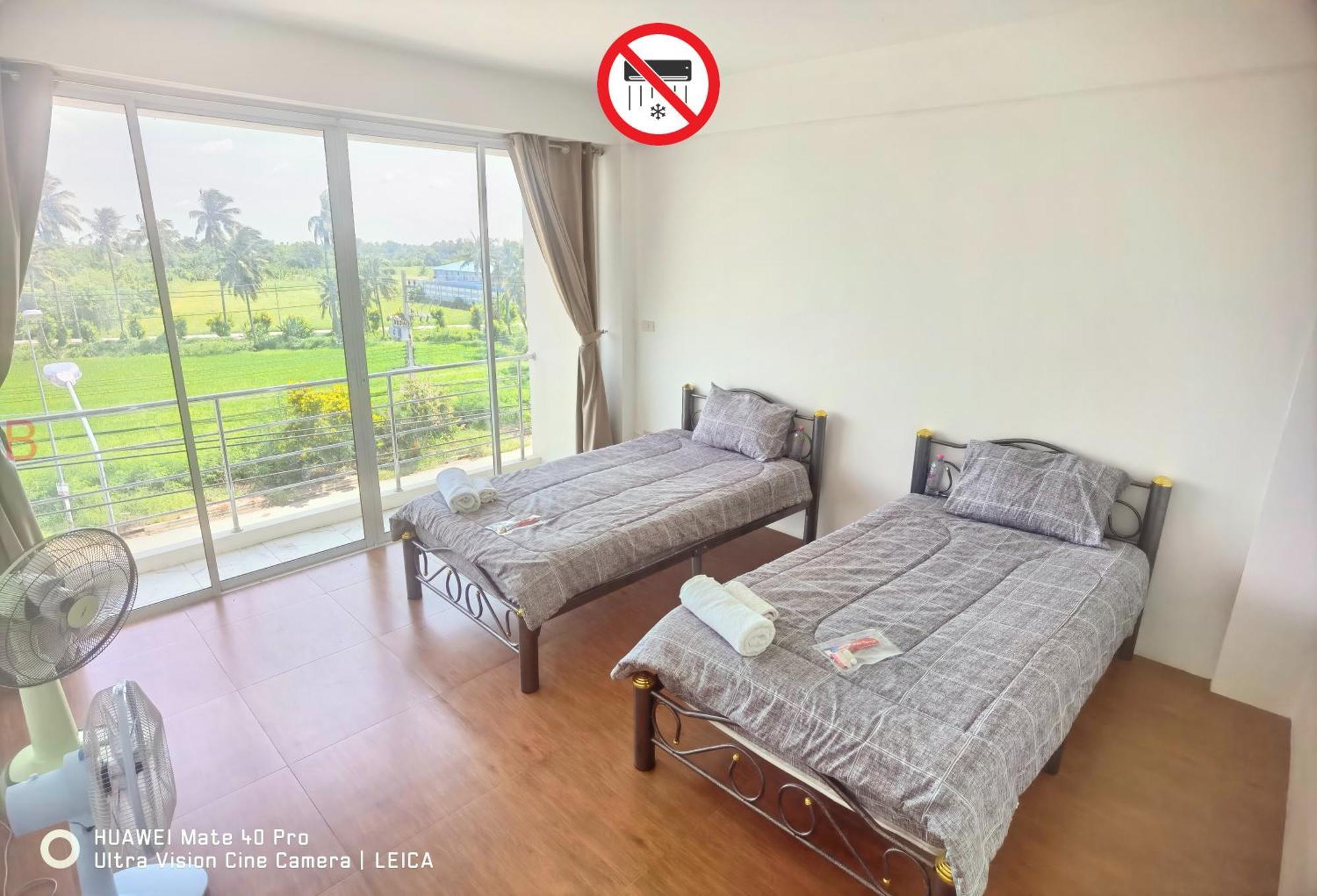 Yyk Hostel 24H Ban Khlong Krang Екстериор снимка