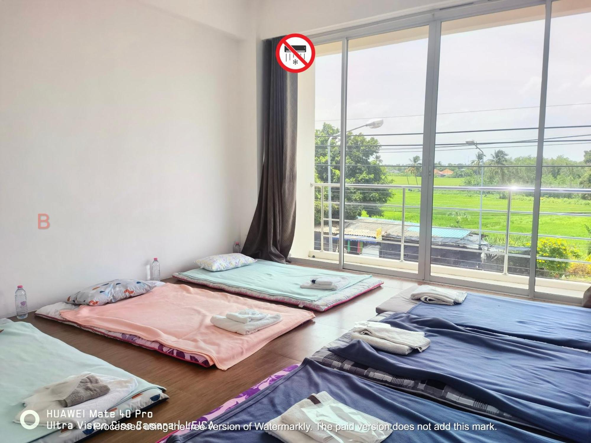 Yyk Hostel 24H Ban Khlong Krang Екстериор снимка